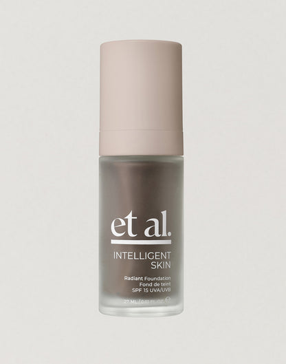 INTELLIGENT SKIN RADIANT FOUNDATION SPF 15 Shade 290N